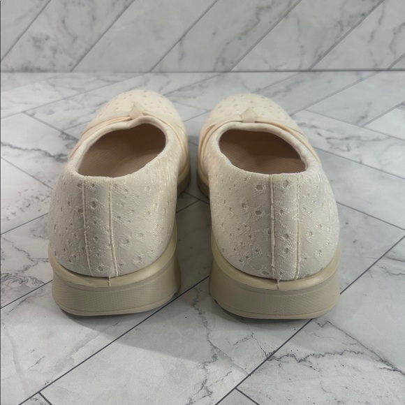 NWT LifeStride Bzees Womens Gem 2 Cream Floral Dot Slip-On Flats Shoes Size 7.5W - Picture 5 of 9